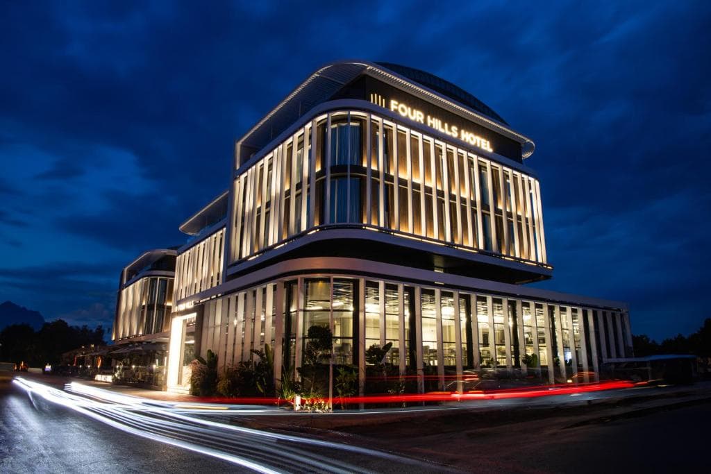 FOUR HILLS HOTEL