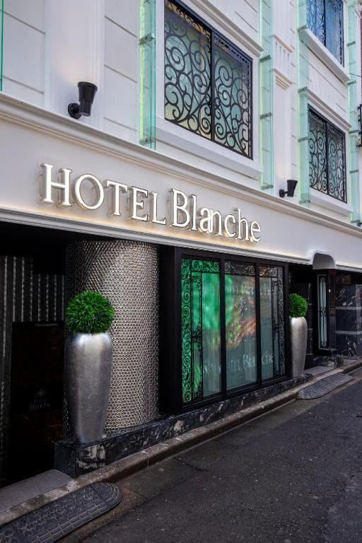 Hotel Blanche