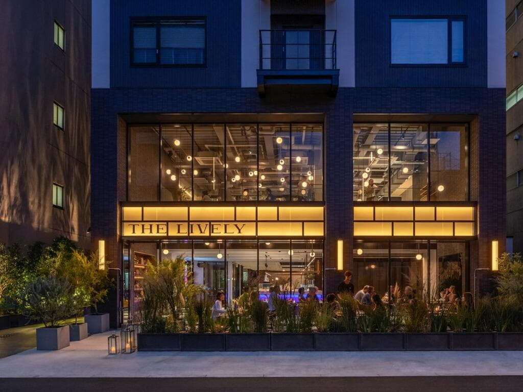 The Lively Osaka Honmachi