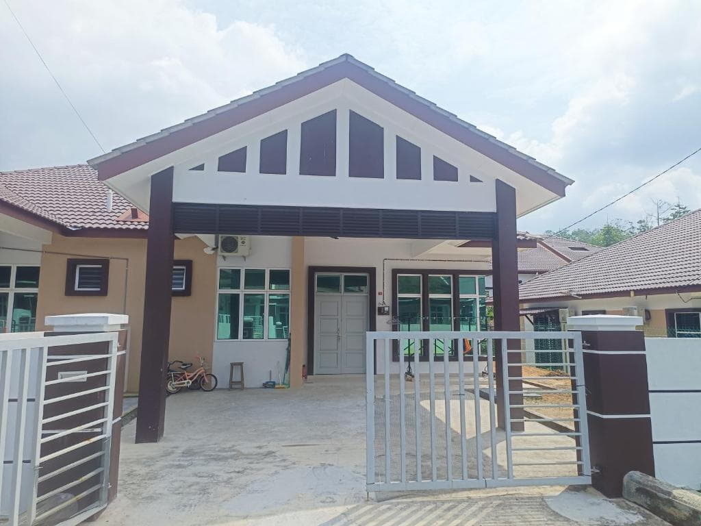 4D Homestay TSNU Tampin With Pool N Bbq Set