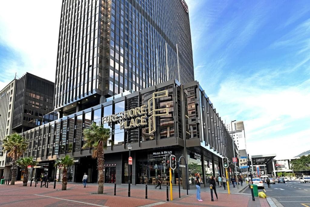 Imra 1 Bed Hideaway In High Rise With City Views