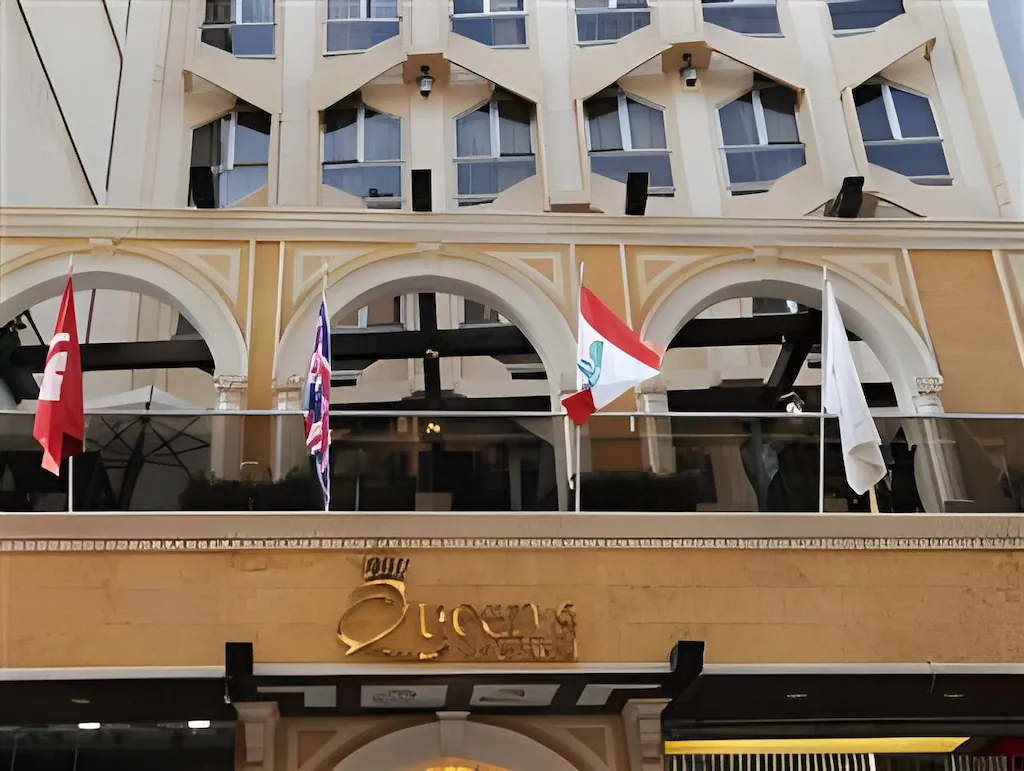 Queens Suite Hotel