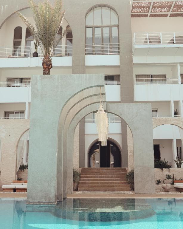 OCEAN BLUE HOTEL & RESORT Jbeil