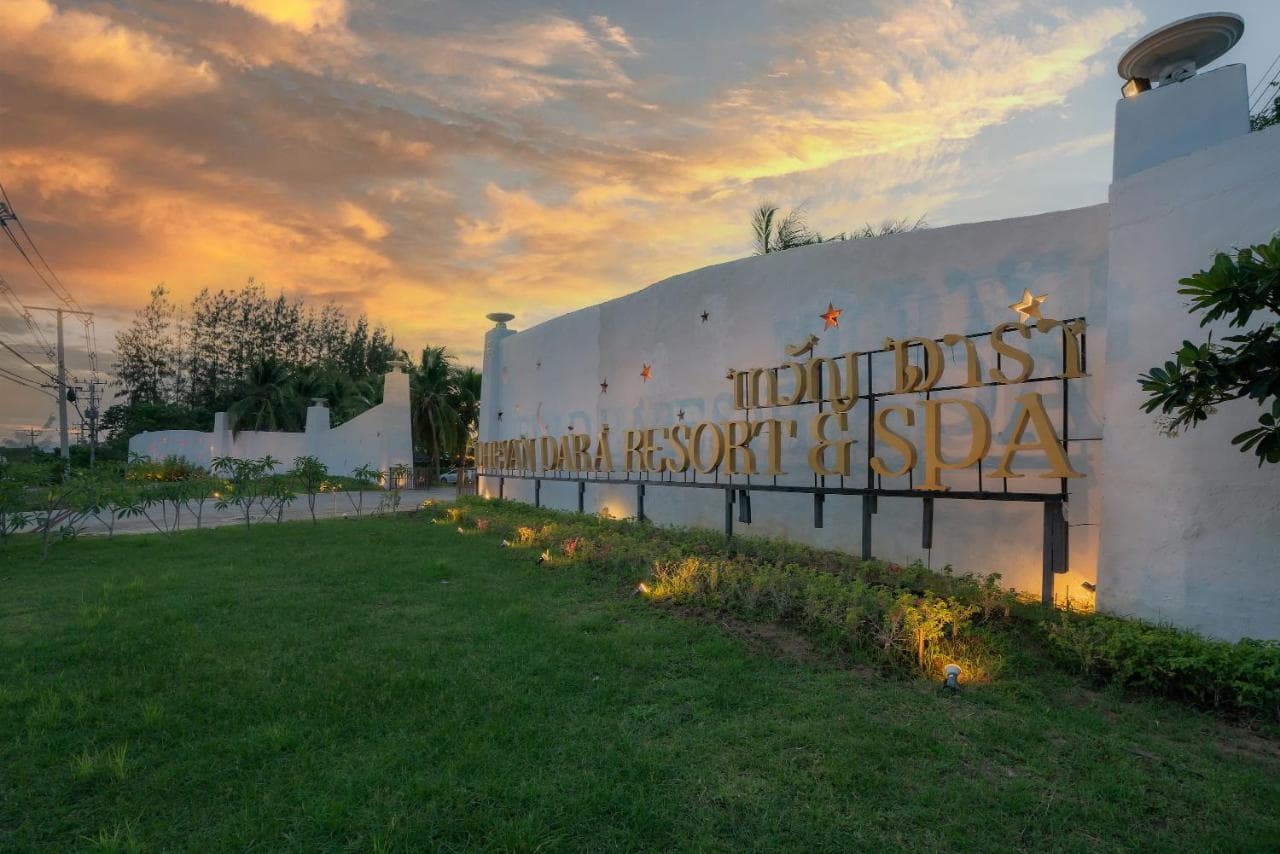 Dhevan Dara Resort & Spa Hua Hin Pool Villa