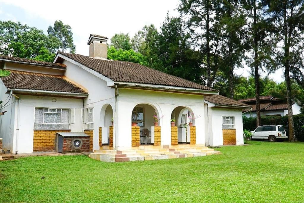 Kusini House & Campsite KItale