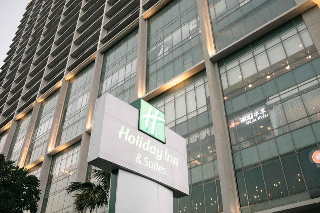 Holiday Inn & Suites Jakarta Gajah Mada By IHG
