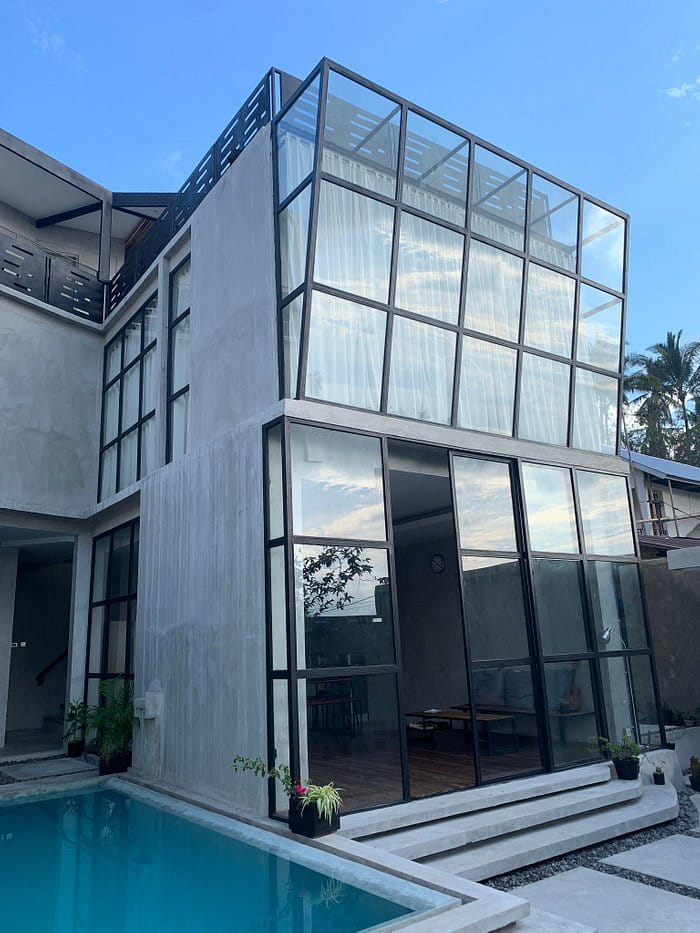 Flores Passport House