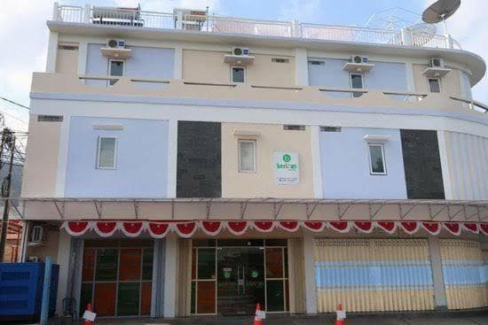 Flores Passport House