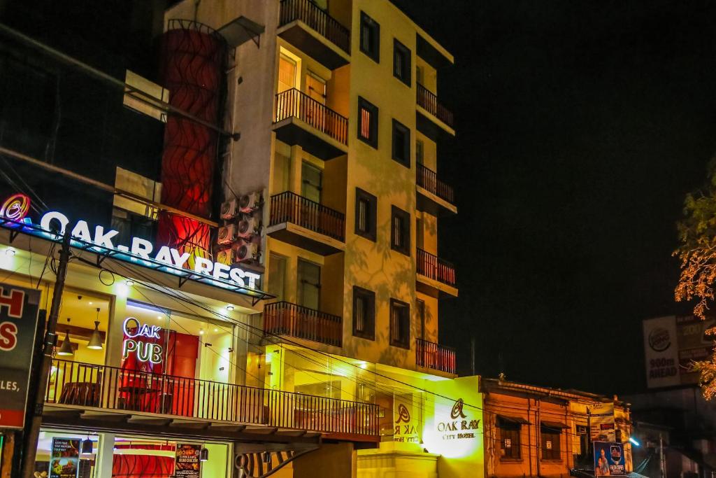 Oak Ray City Hotel