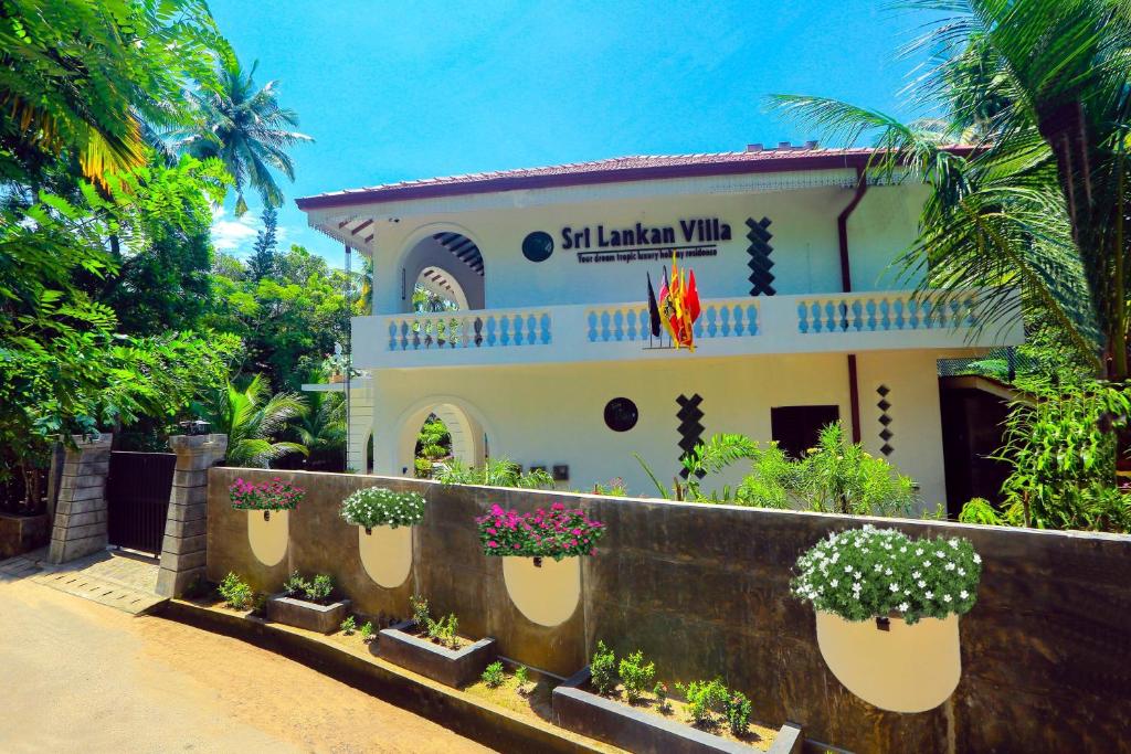 SRI LANKAN VILLA